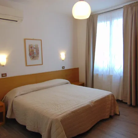 Rossana 호텔 3*
